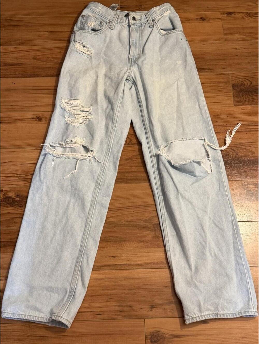 Levi’s SilverTab Baggy Distressed Jeans Womens W27 L31 Light Wash